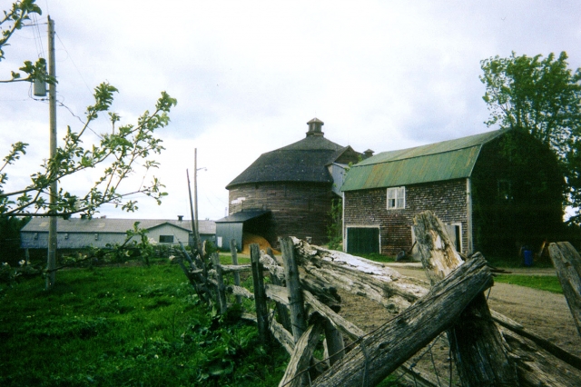 82- La grange Holmes, un bijou du patrimoine (Barnston-Ouest